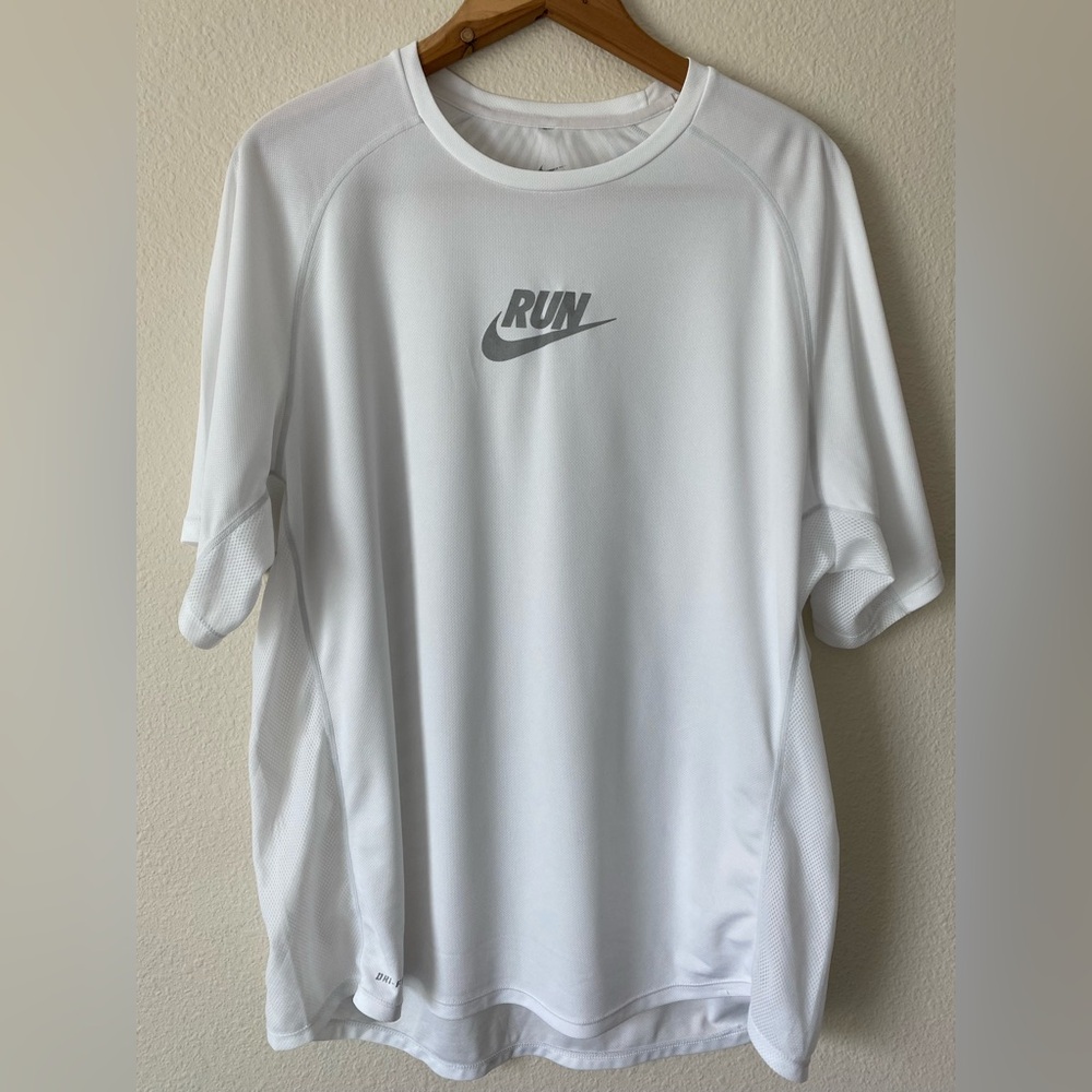 Nike Men’s Running Dri-Fit White & Gray Short Sleeve Athletic T-shirt Size XL